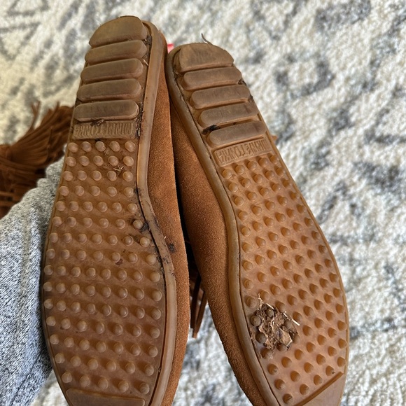 Minnetonka Five Layer Fringe Boots - Picture 3 of 6